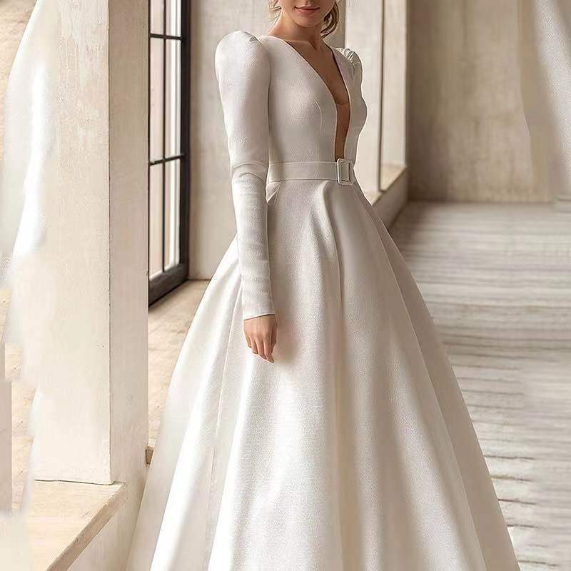 White Dress Satin Surface Was Thin And High French Temperament Dress Long Skirt