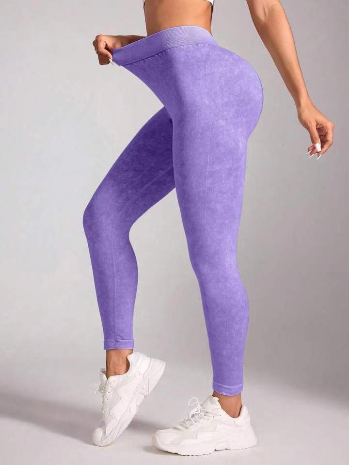 Threaded Yoga Pants With A High Waist For Lifting The Hips