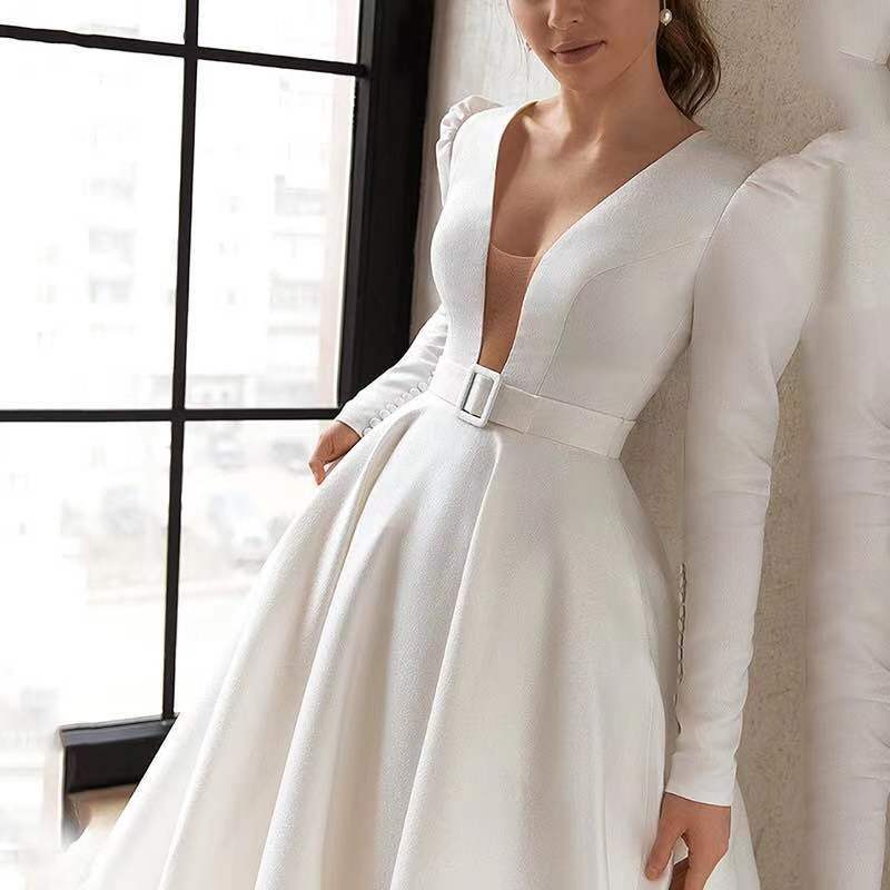 White Dress Satin Surface Was Thin And High French Temperament Dress Long Skirt