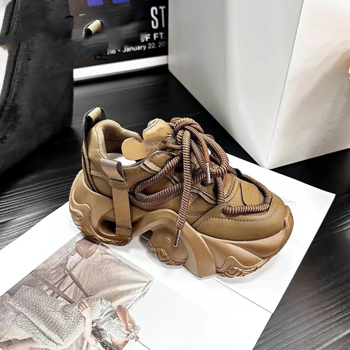 Women's  Thick Bottom  Lightweight Sneaker