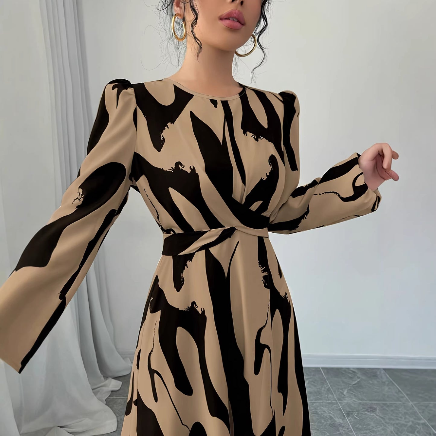 Asymmetrical Printed Tie Bow-Detailed Elastic-Cuff Casual Resort Maxi Dress