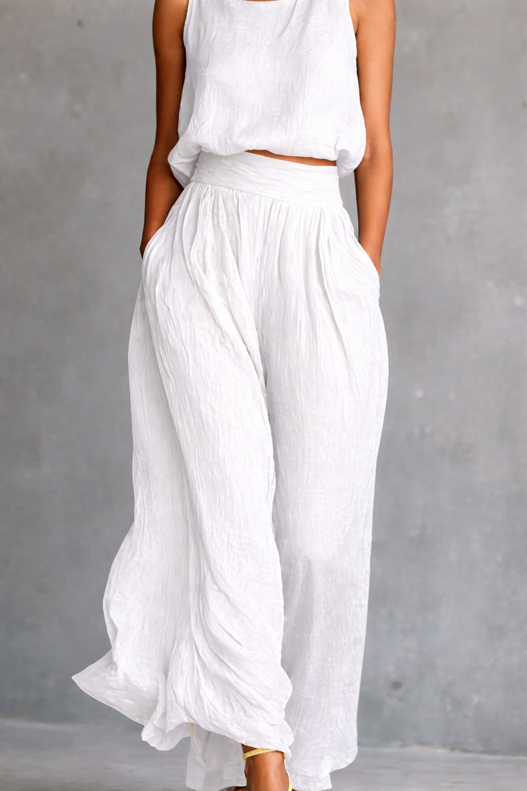 Sleeveless Loose Crew-Neck Top And Wide-Leg Pants Set