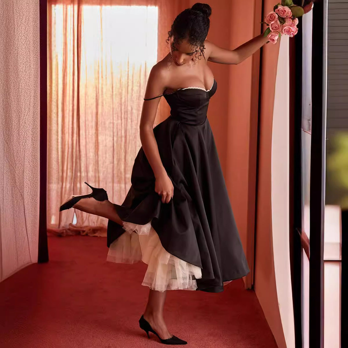 V-neck Brace Sleeveless Dress Puffy