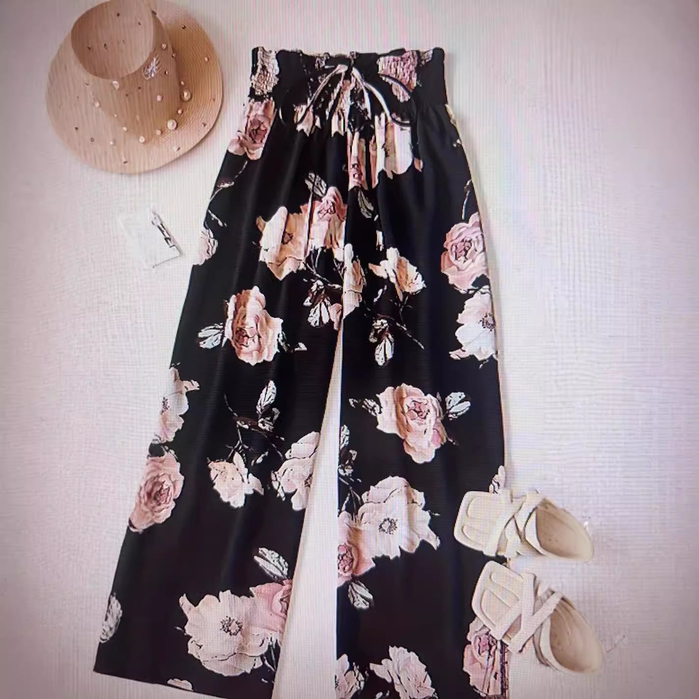 Wide-Leg Pants High-Waisted, Relaxed Fit