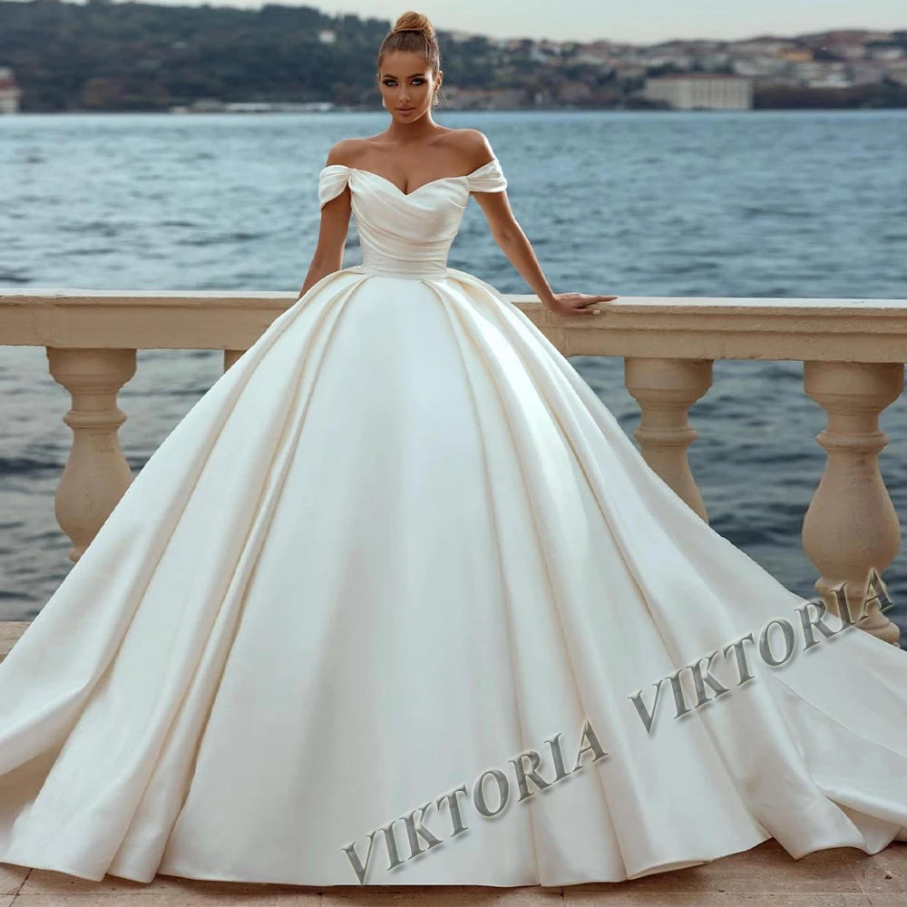 Mermaid Wedding Dresses Appliques Beads Chain Backless