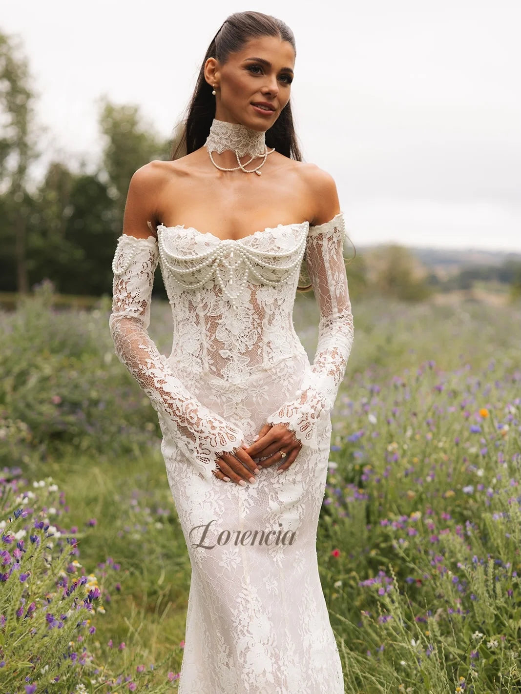 Long Sleeves Lace Wedding Dresses with Choker Pearls Baeding Basque Waist