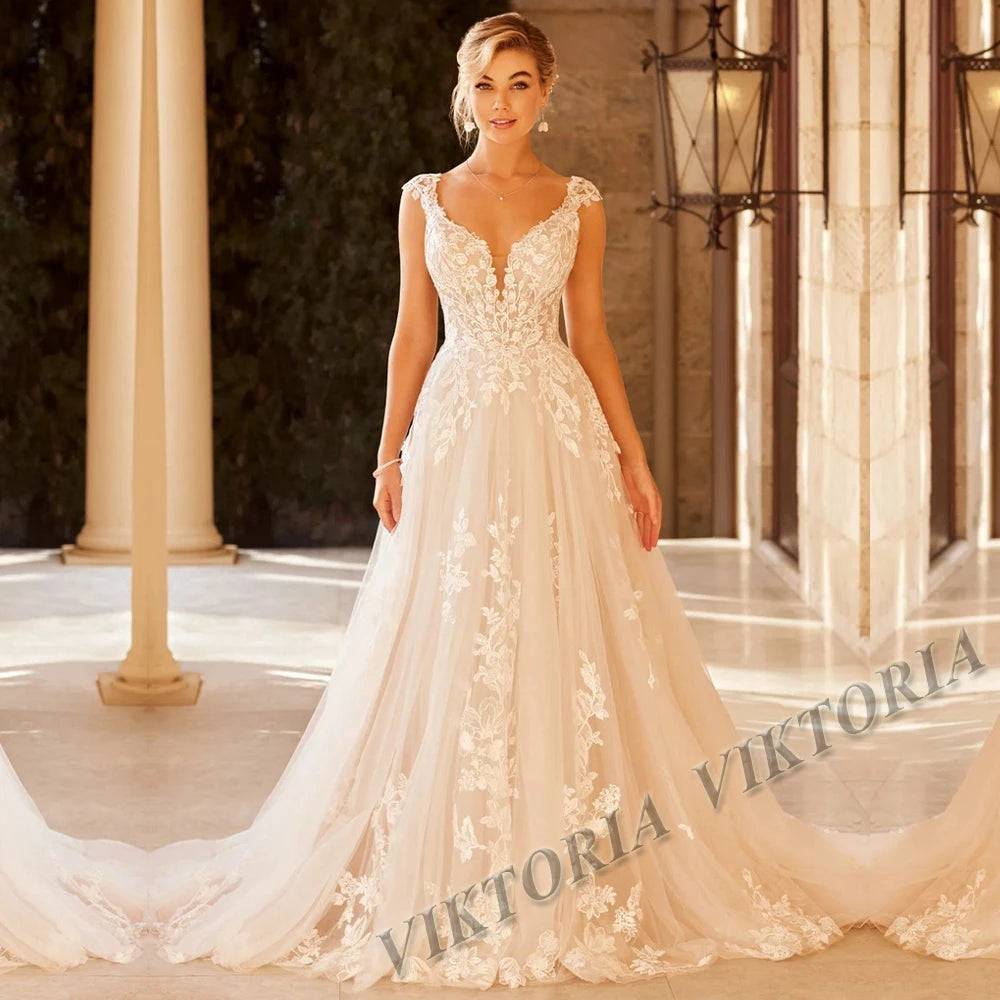 Mermaid Wedding Dresses Appliques Beads Chain Backless