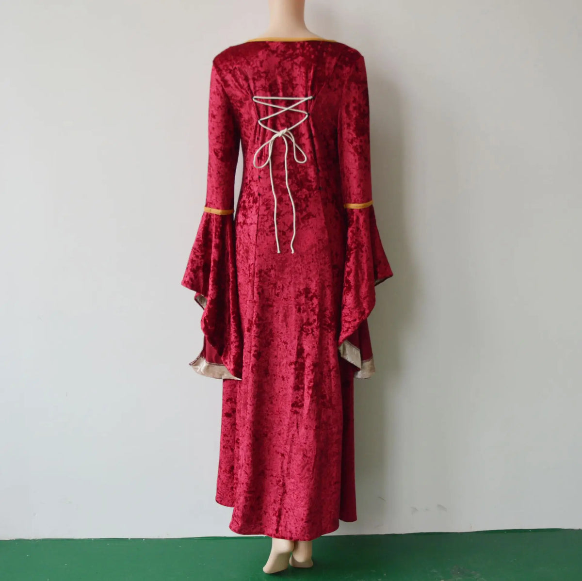 Halloween  Plus Size Medieval  Court Princress
