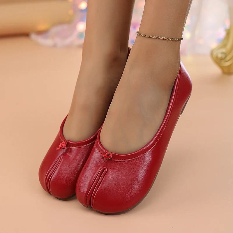Women's Leather Toe Separator Loafers Flat Comfortable Slip-On Breathable Casual Shoes