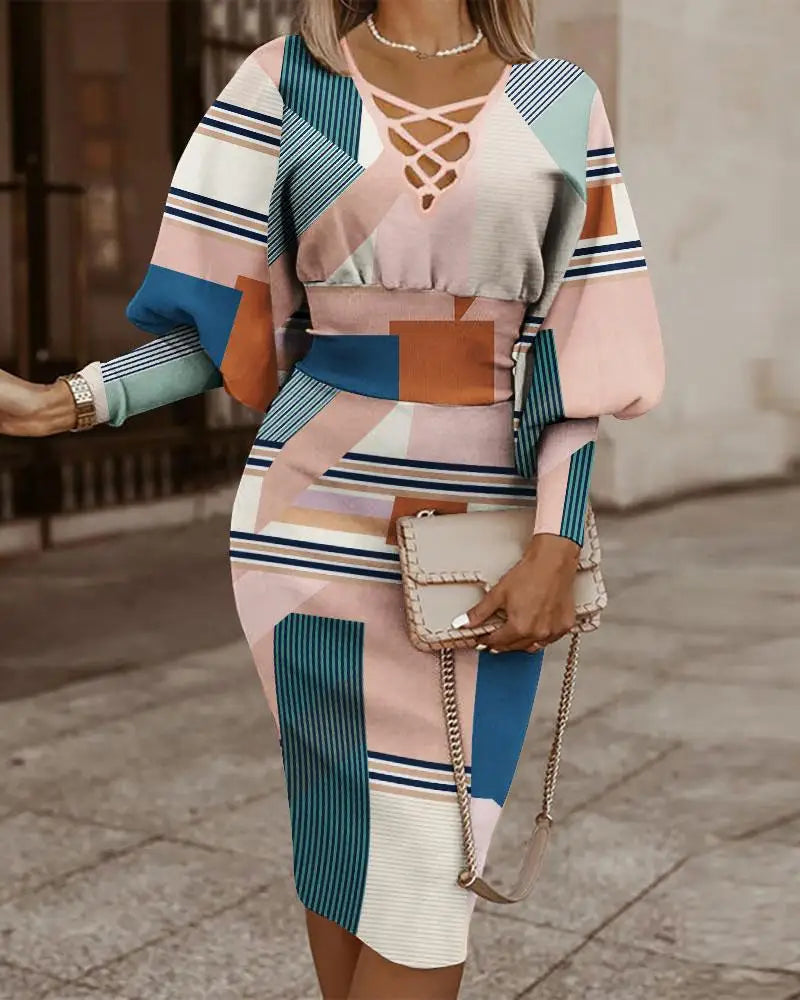 Maze Printed Long Sleeved Slim Fit Dress