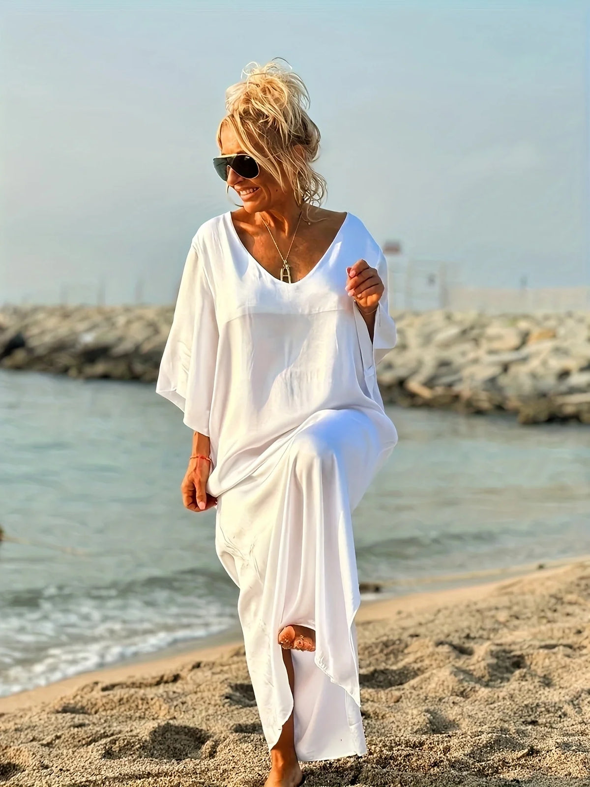 Plus Size Women's White V-Neck Batwing Sleeve Loose Maxi Dress