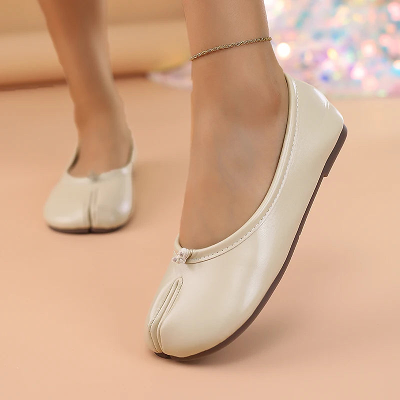 Women's Leather Toe Separator Loafers Flat Comfortable Slip-On Breathable Casual Shoes