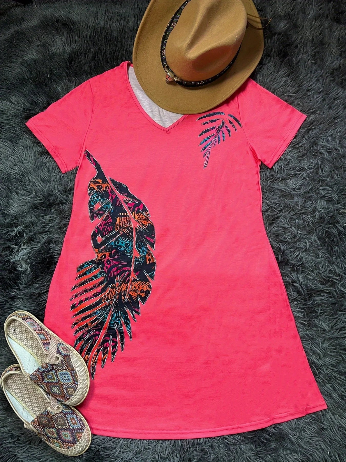 V-neck short-sleeved dress