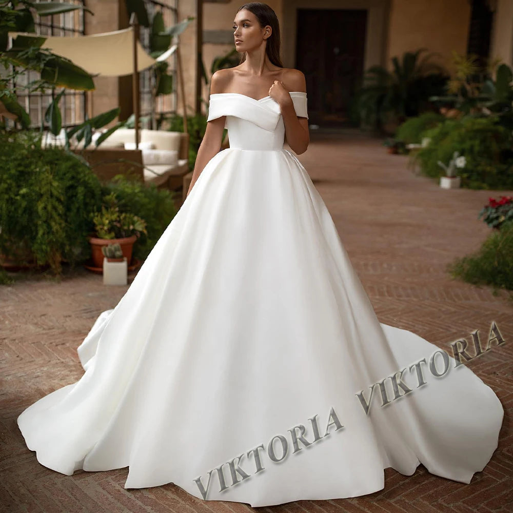 Mermaid Wedding Dresses Appliques Beads Chain Backless