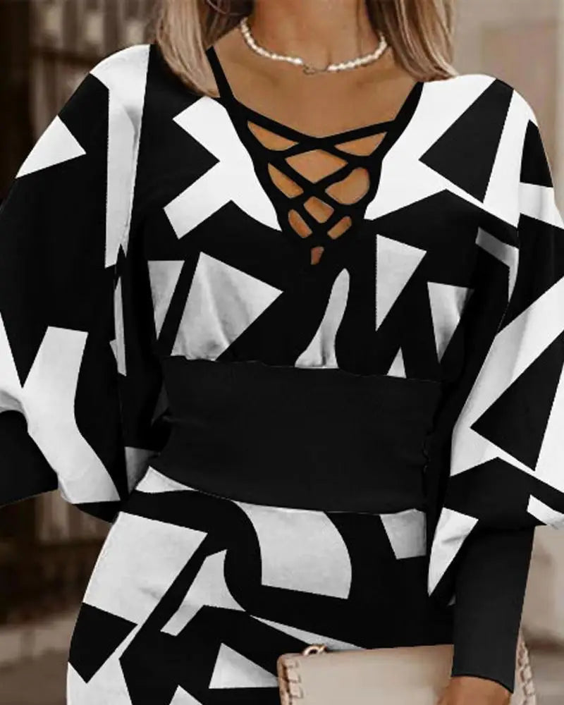 Maze Printed Long Sleeved Slim Fit Dress