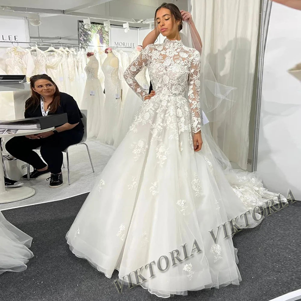 Mermaid Wedding Dresses Appliques Beads Chain Backless