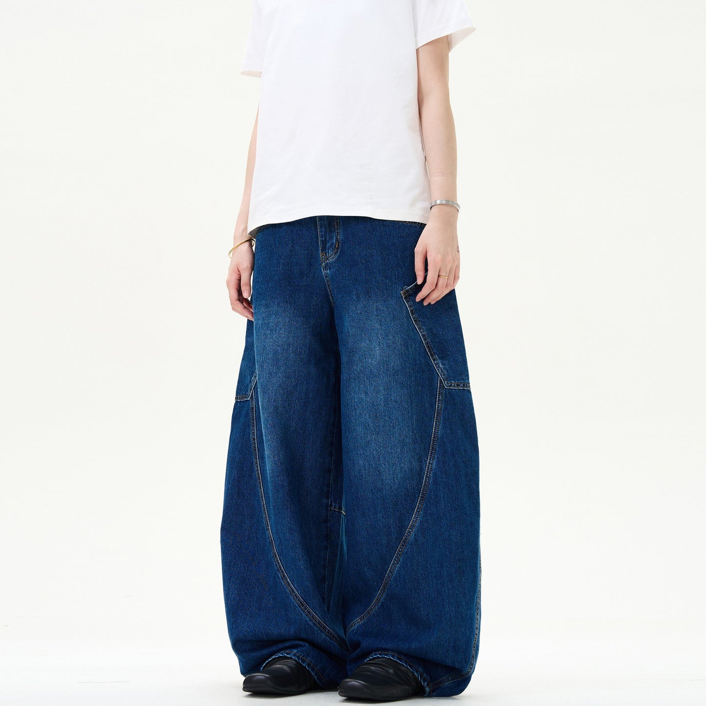 Street Design Curved   Jeans