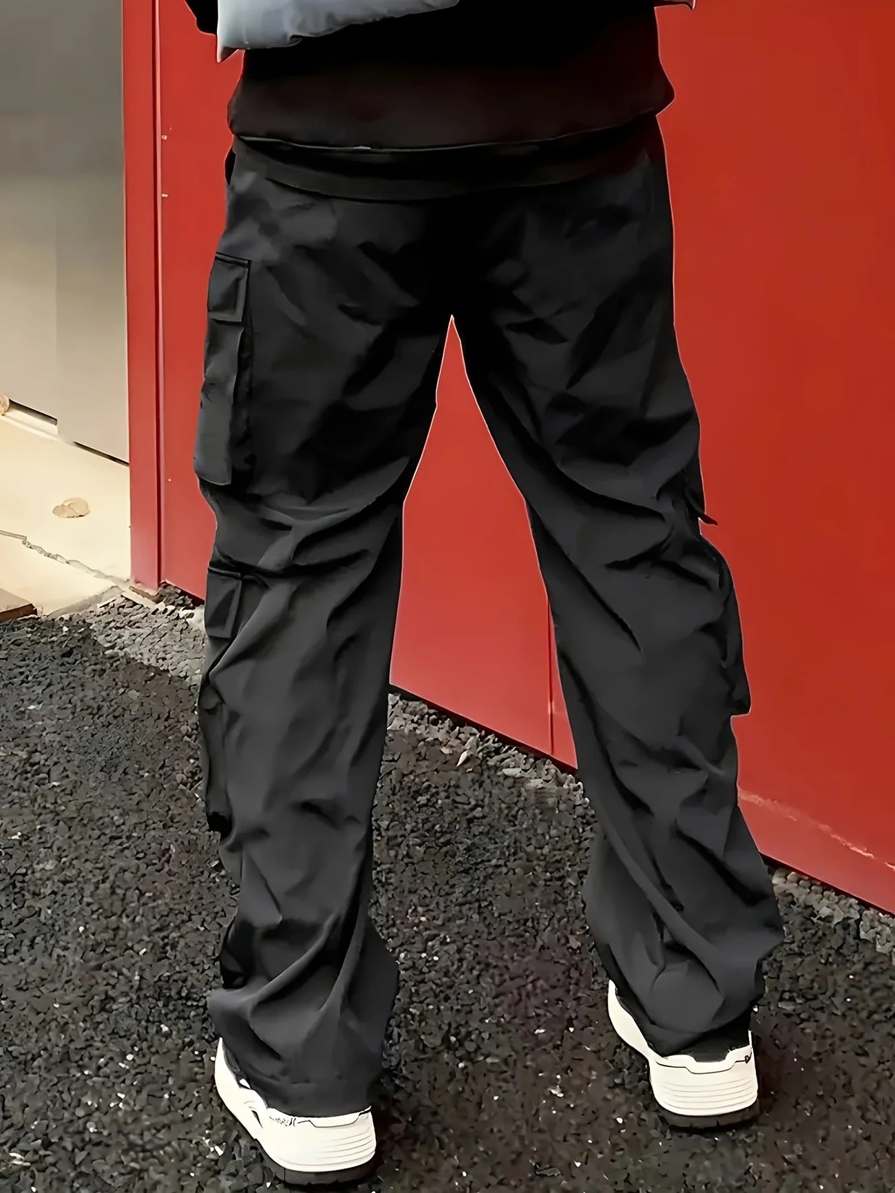 Slim-fit   Multi-pocket   Pants