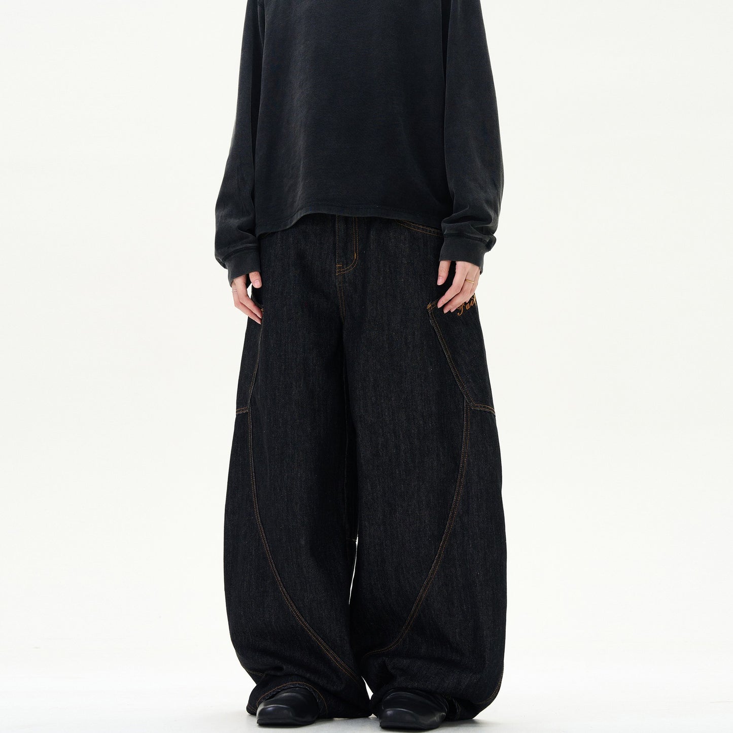 Street Design Curved   Jeans